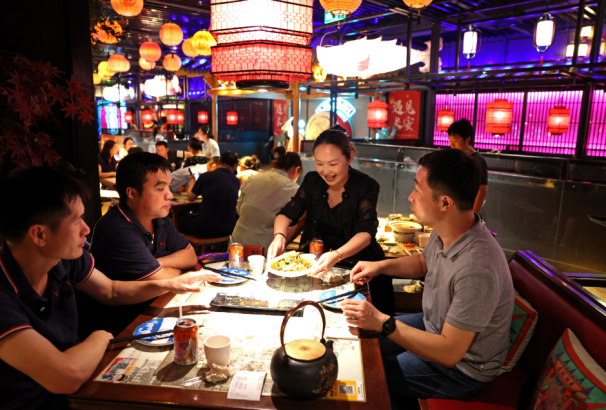 借势影视IP打造国风体验，西安餐饮靠抖音让传统文化“食”力圈粉